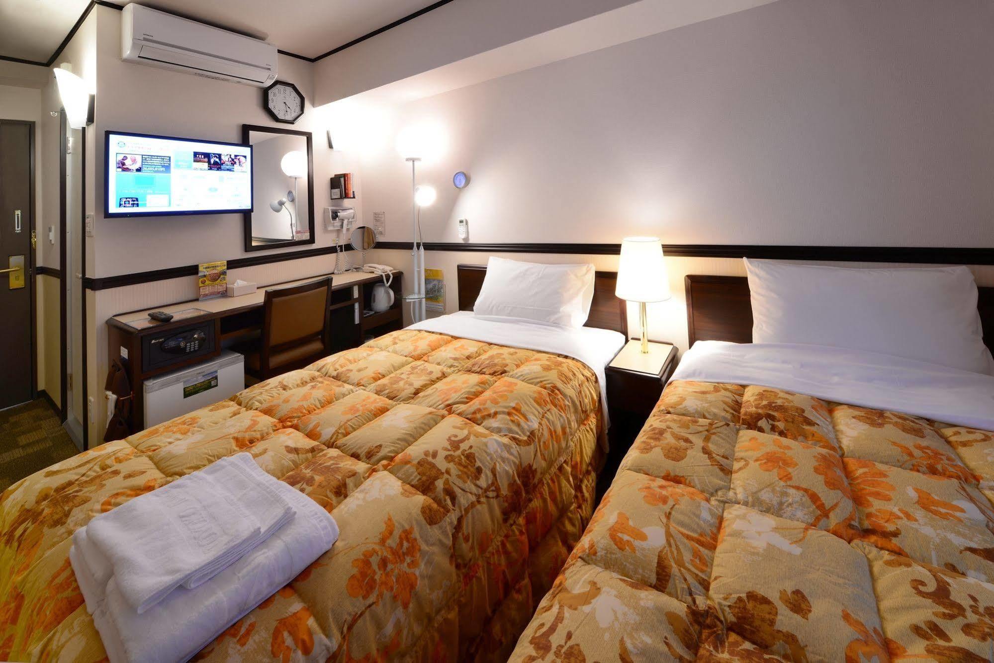 Toyoko Ekimae Ryokan 3*