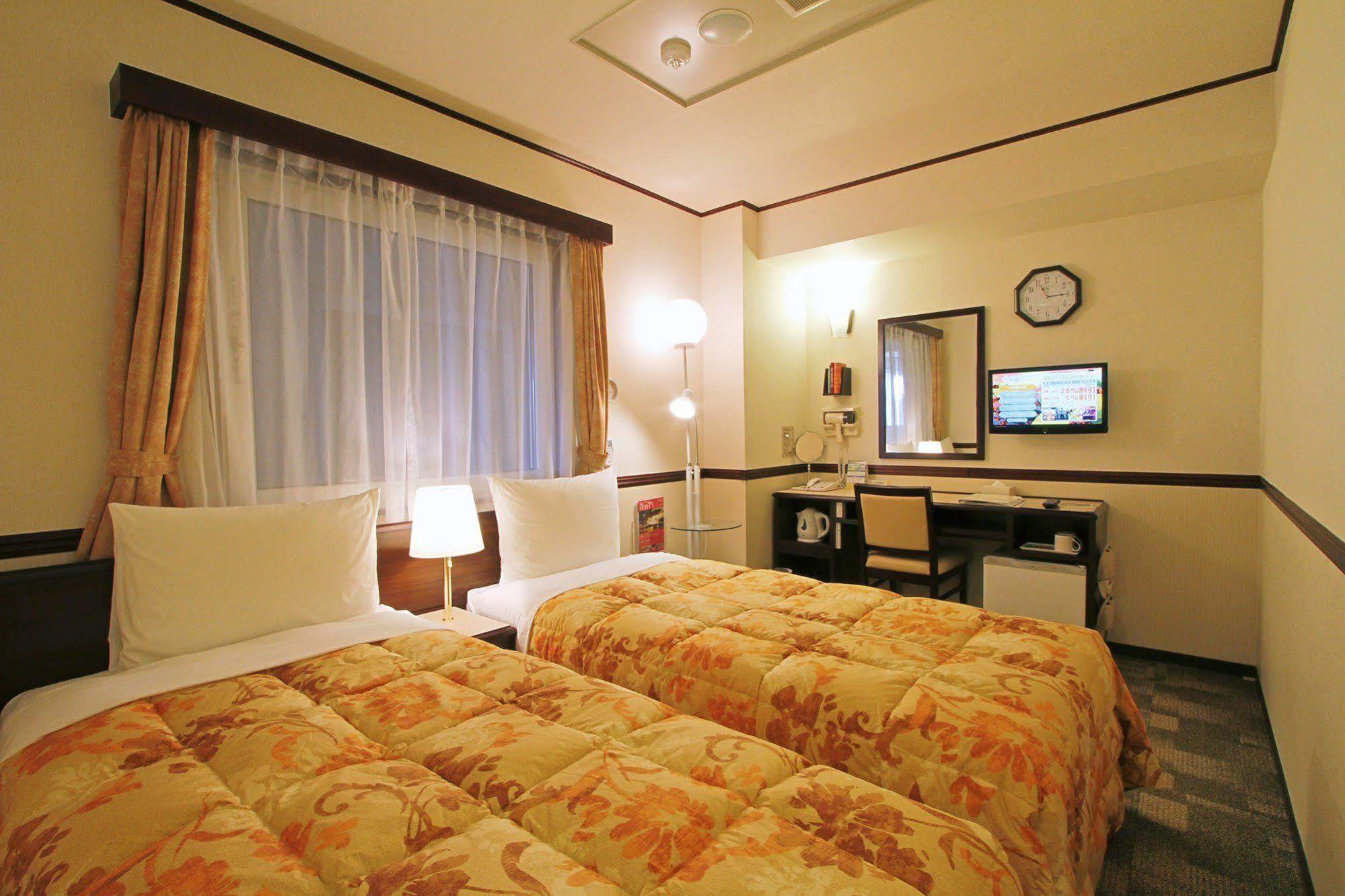 Ryokan Toyoko Ekimae 3*